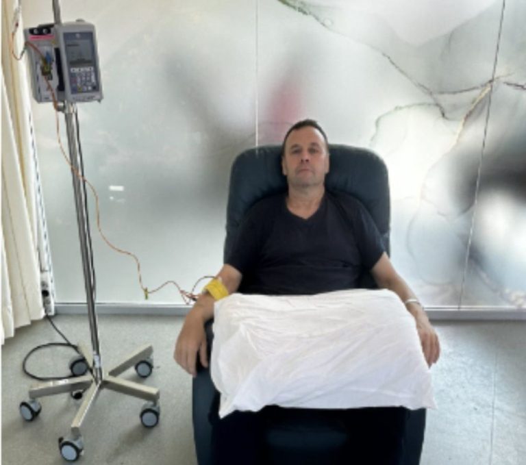 Стефан Костадинов Скоклев се нуждае от спешна помощ за лечение в болница "Джон Хопкинс" в Истанбул. Нека подадем ръка и дадем шанс за живот!